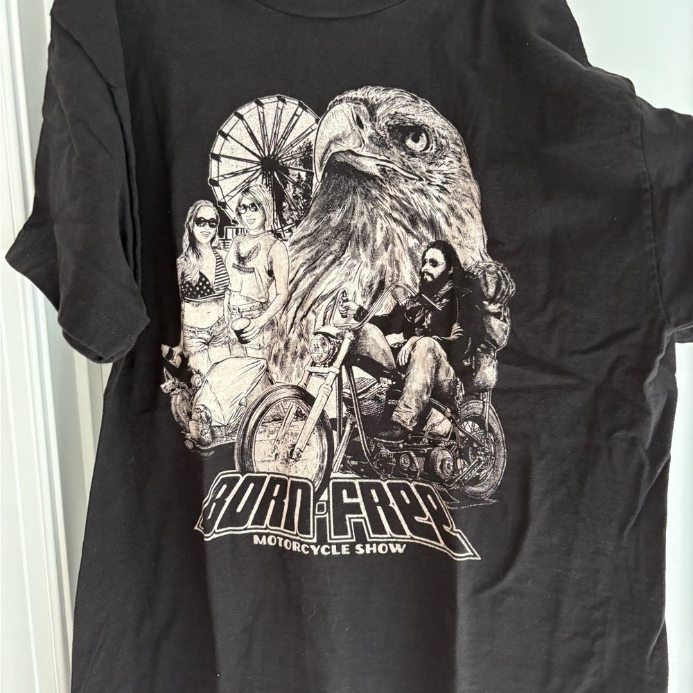 Born Free Merch T